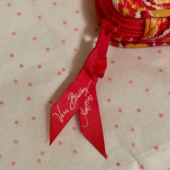 Vera Bradley Vibrant Pink and Yellow Patterned Women's Wallet NWOT - Picture 2 of 7